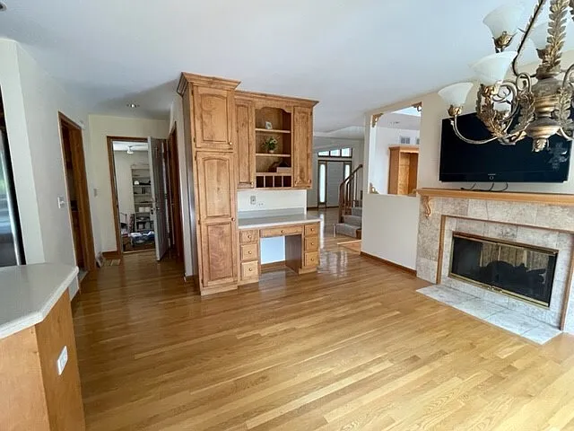 4 bed, 2.5 bath, 3203 sqft, $4,200 — Photo 3