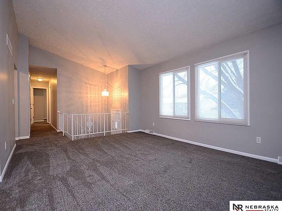 4th image of 4921 Lillian St