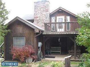 378 Hollow Horn Rd, Ottsville, PA 18947