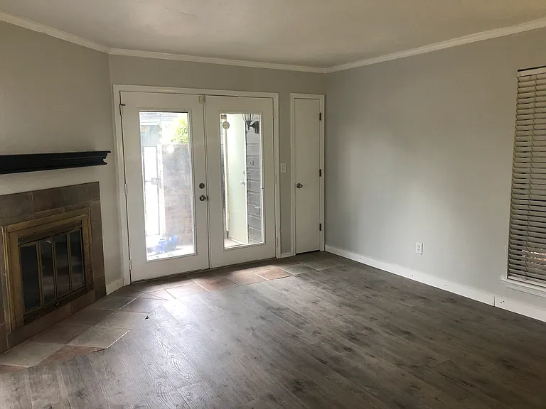 11530 N May Ave #D104 — Photo 18