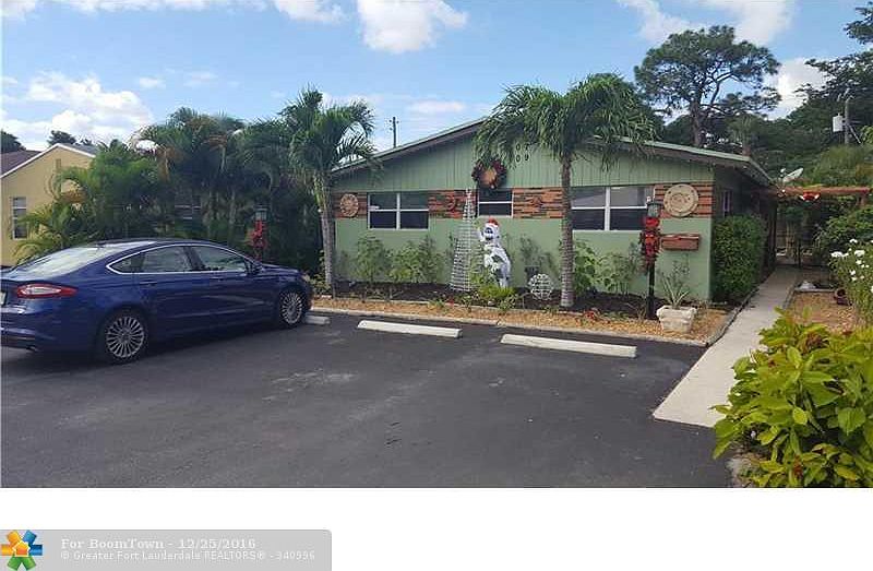 1st image of 809 NE 22nd Dr
