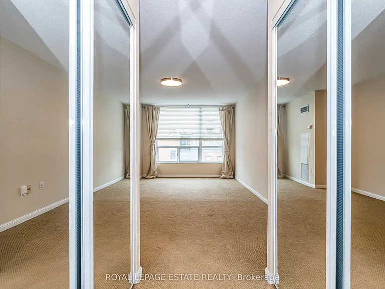 109 Front St E #515 — Photo 35