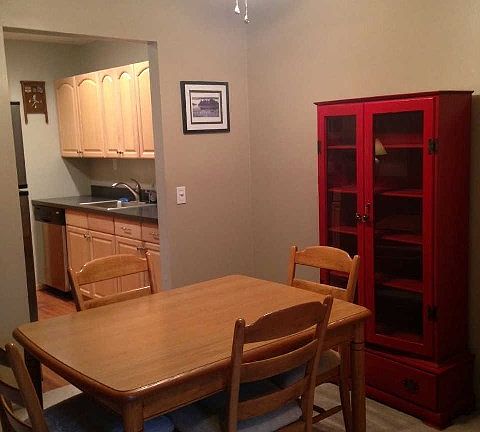 3rd image of 29 Richmond Blvd Unit 1B