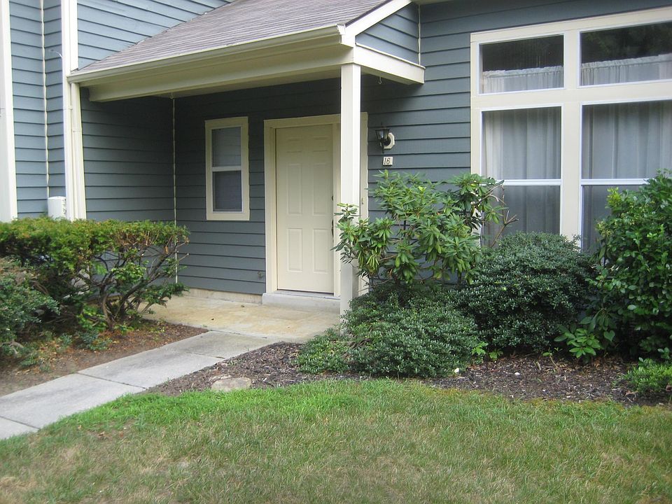 1st image of 16 Burnham Wood Ct