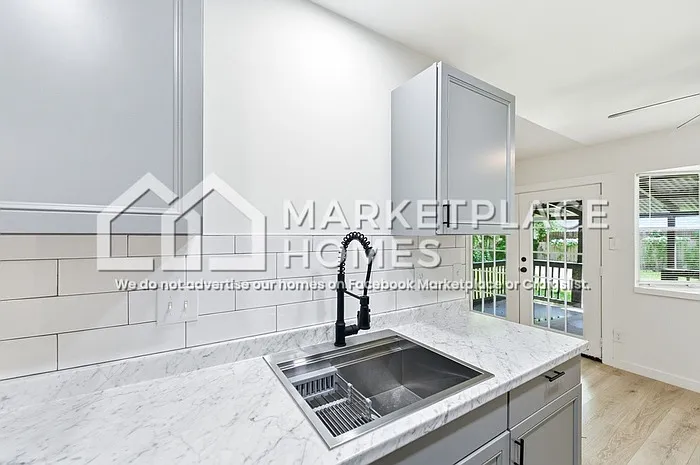 4605 Brassiewood Dr — Photo 9