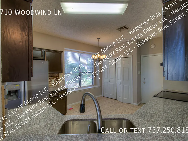 1710 Woodwind Ln — Photo 7