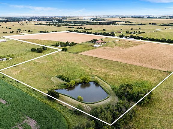 2nd image of 590 County Road 385