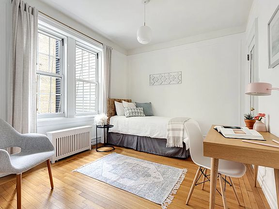 4th image of 115 Willow St APT 2C