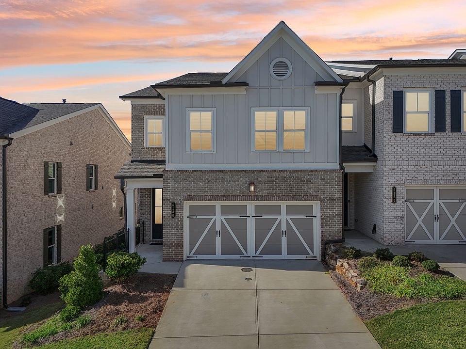 East Face , Semi End Unit with More Lighting