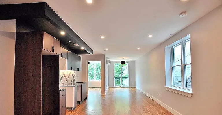 Rented by Skyhigh Realty NYC LLC | media 1