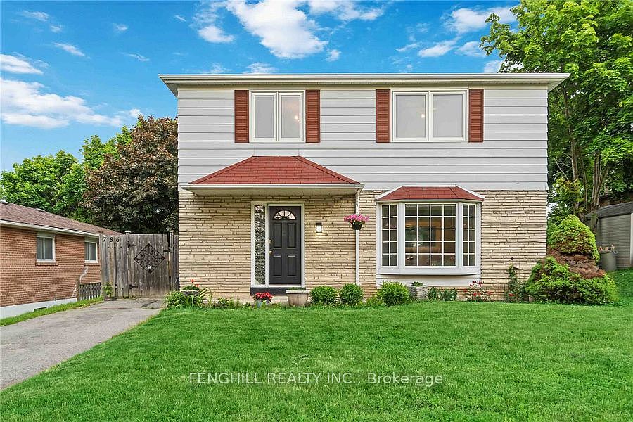 1st image of 786 Botany Hill Cres