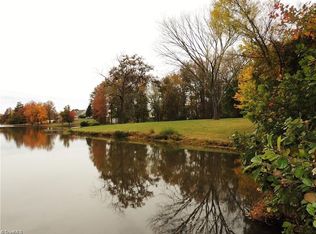 5686 Friendship Glen Dr, Browns Summit, NC 27214