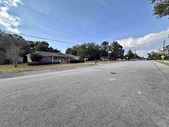 5th image of 2975 Christine St