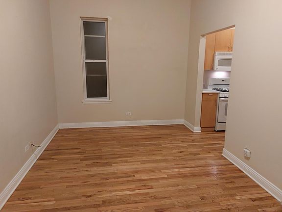 4th image of 2302 N Milwaukee Ave #2R