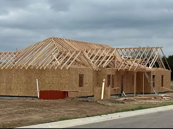 4600 Red Bird Rd, Shawnee, OK 74804