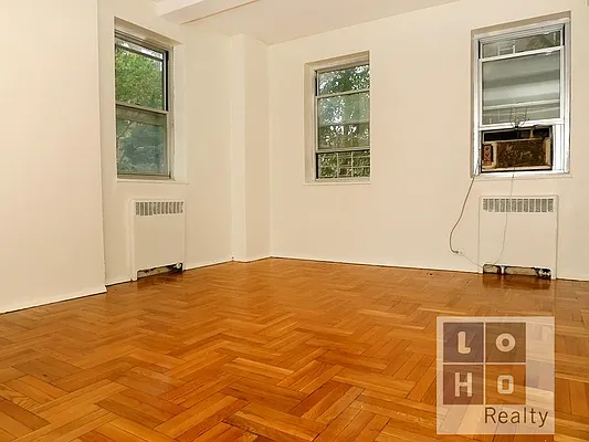 Sold by LoHo Realty | media 5