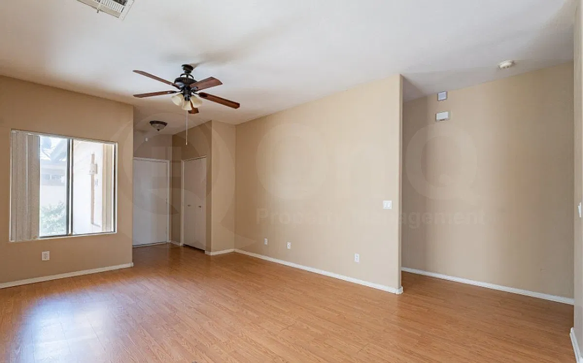 3 bed, 2.0 bath, 1218 sqft, $1,849 — Photo 4