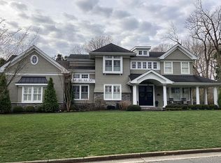 15 Blossom Rd, Rumson, NJ 07760