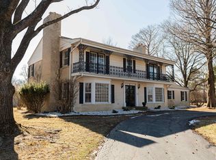 1 Webster Hill Est, Mount Vernon, IL 62864