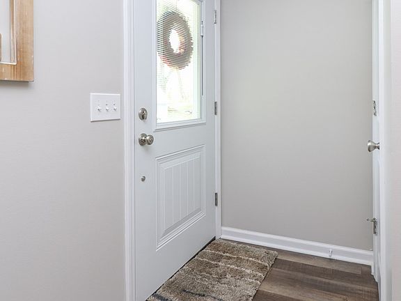 4th image of 3697 Mount Zion Rd