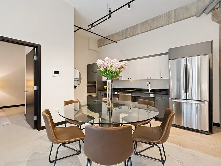 1060 Broadway #108 — Photo 3