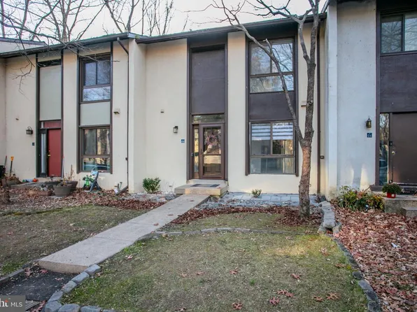 11908 Barrel Cooper Ct, Reston, VA 20191