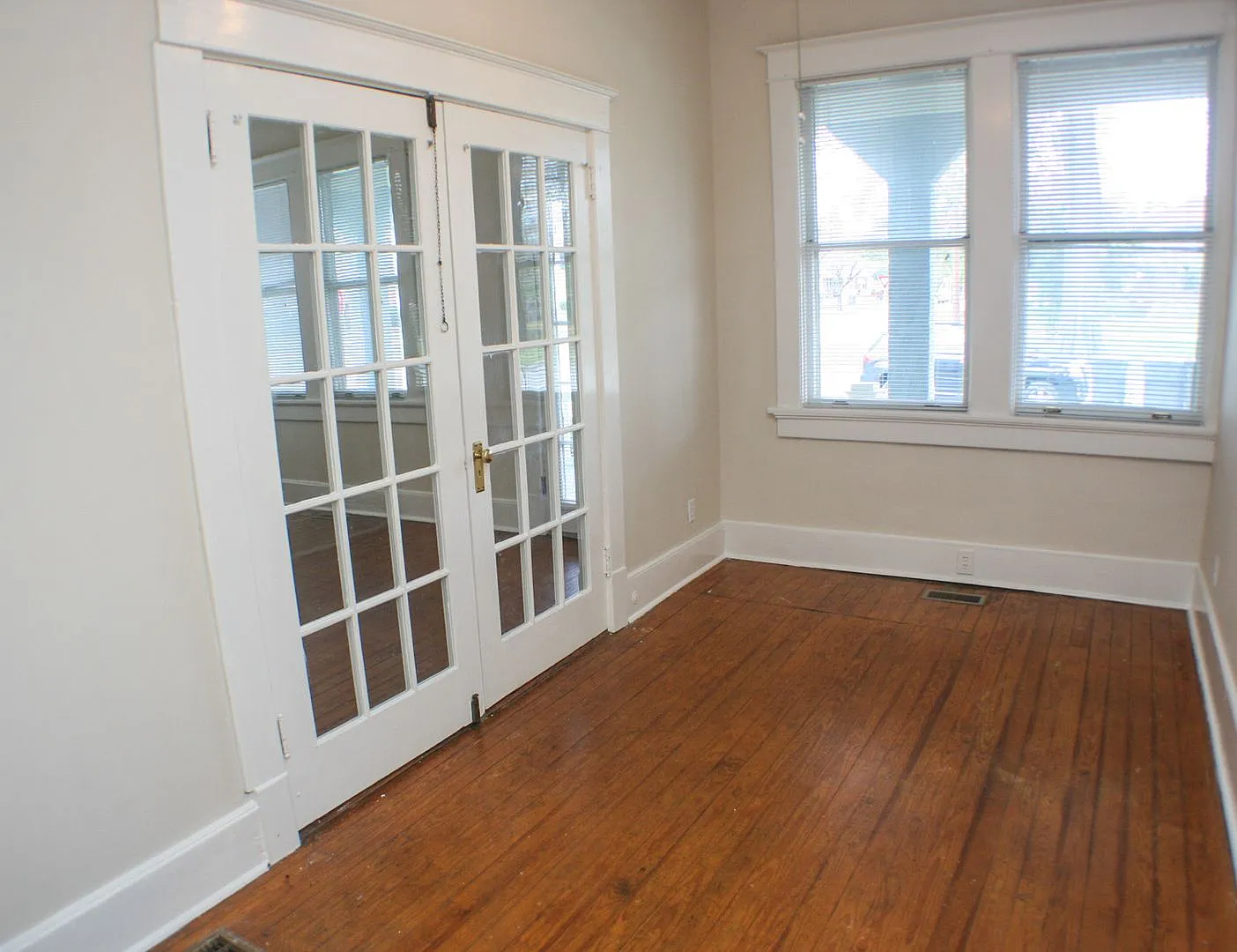266 Broad Street - Zulueta — Photo 3