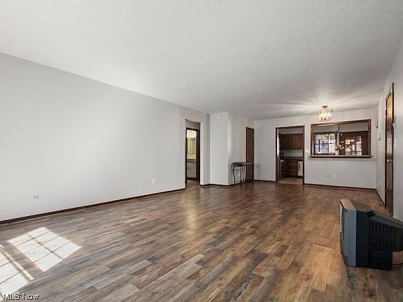 5th image of 3895 Indian Run Dr Unit 4