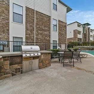 The Ventura Apartments — Photo 26