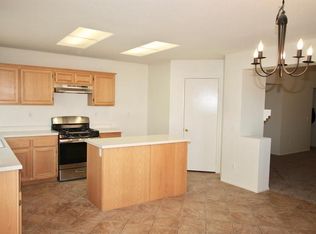 11841 Fern Pine St, Victorville, CA 92392