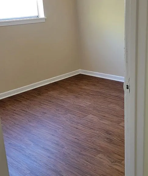304 Carpenter St — Photo 11