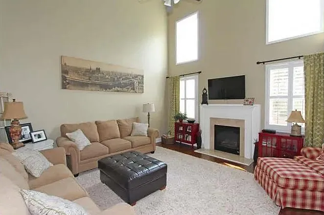 4180 Granby Cir — Photo 10