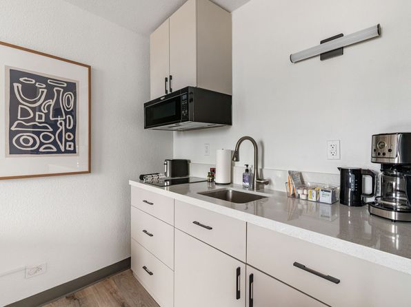 2828 Southwest Fwy #923