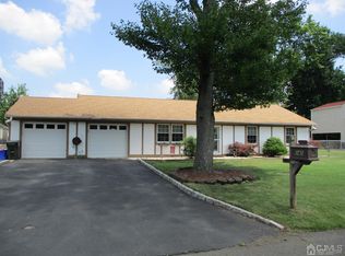 141 Dunellen Ave, Piscataway, NJ
