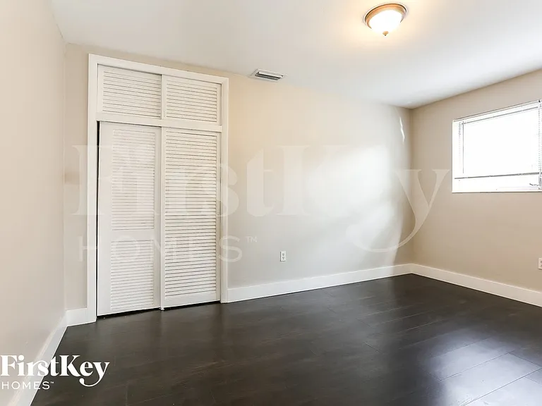7728 Alhambra Blvd — Photo 12