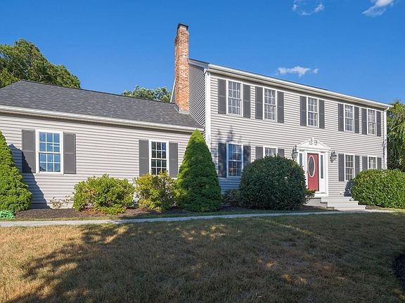 2nd image of 9 Wisteria Dr