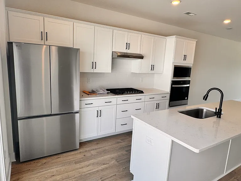 15314 Oasis Sun Way — Photo 8