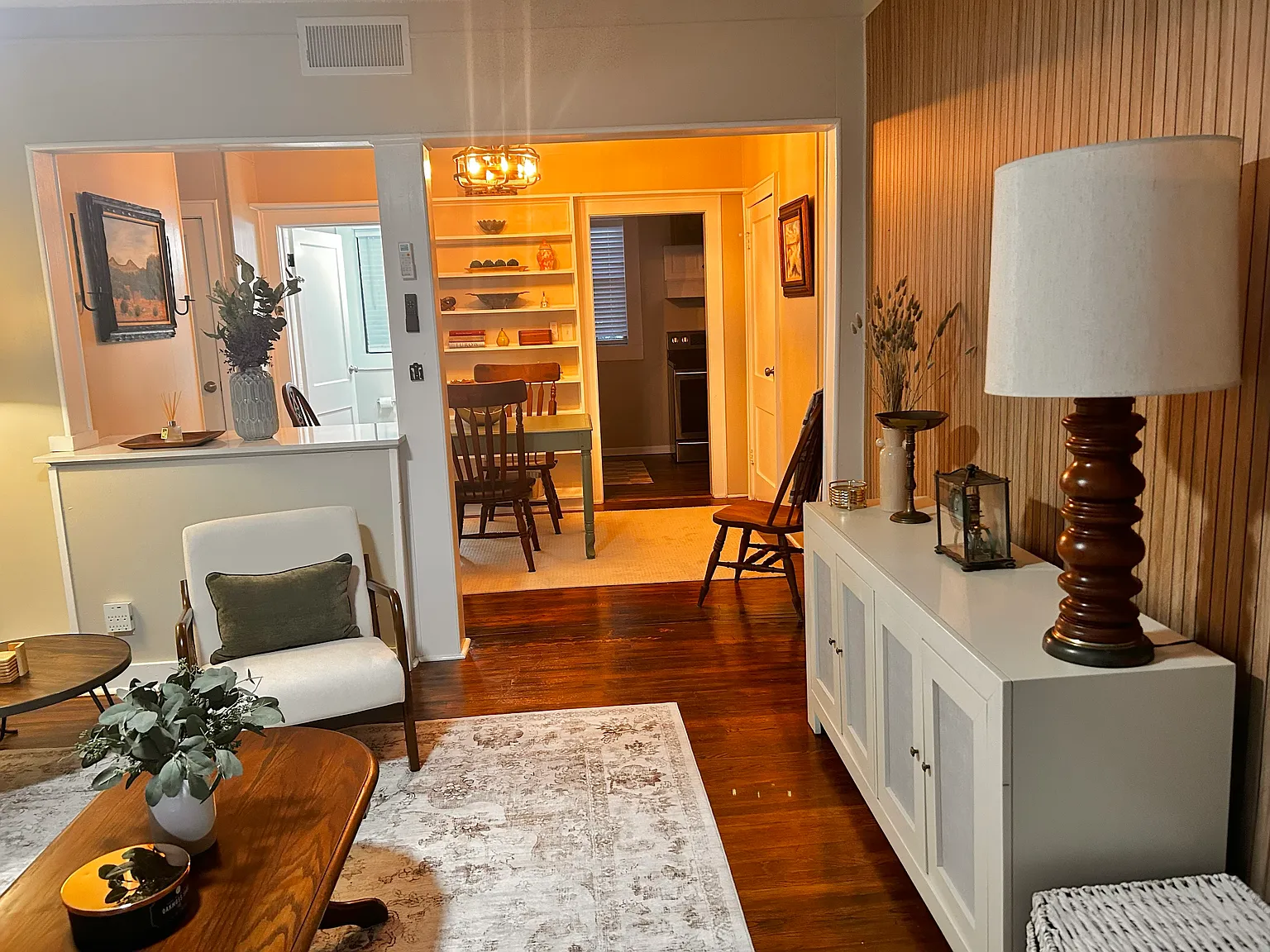 1 bed, 800 sqft, $1,895 — Photo 2