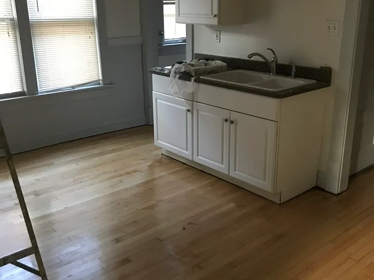 3018 N Cramer St — Photo 7