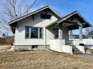 207 9th St S, Moorhead, MN 56560