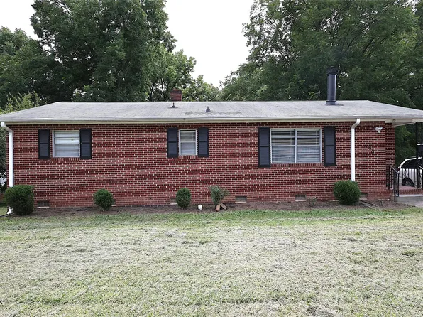 440 Frank Dr, Charlotte, NC 28215