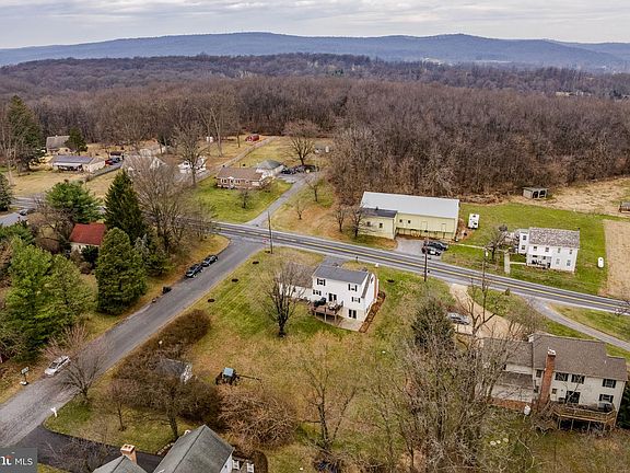 5th image of 646 W Brubaker Valley Rd