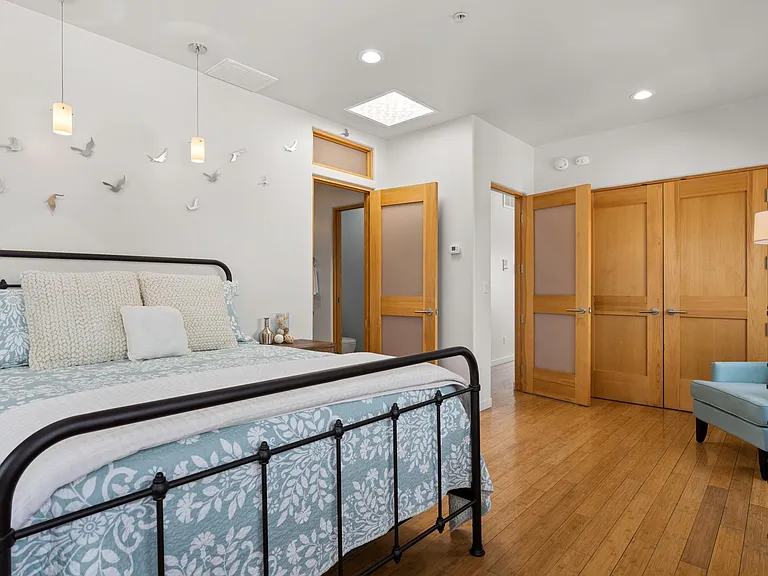 1010 Marquez Pl #L — Photo 40