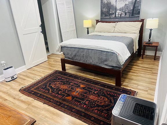 5th image of 1028 Crittenden St NE #2