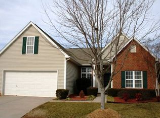 9414 Scotland Hall Ct, Charlotte, NC 28277