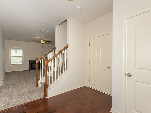 2nd image of 288 Klinetop Dr