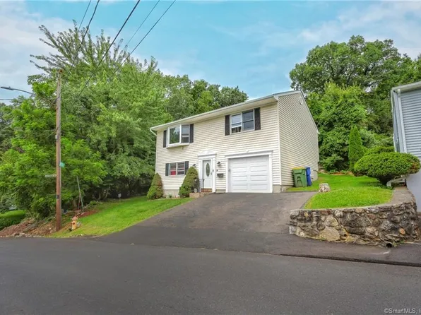55 Chester Avenue, Waterbury, CT 06704