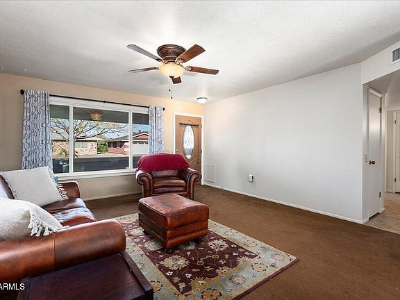 4th image of 9843 W CEDAR Drive