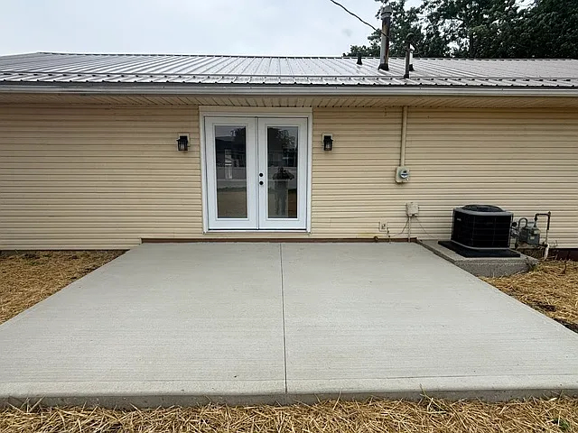408 Woodcreek Dr — Photo 14