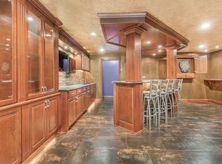 9212 Cold Stream Ln, Eden Prairie, MN 55347